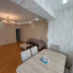 In Baku 126.0 m² apartment is for rent - Image 5