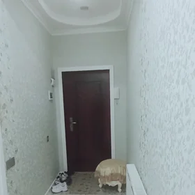 In Baku 70.0 m² apartment is for sale - Image 3