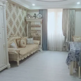 In Baku 70.0 m² apartment is for sale - Image 4