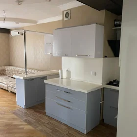 In Baku 70.0 m² apartment is for rent - Image 2