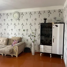 In Baku 70.0 m² apartment is for sale - Image 3