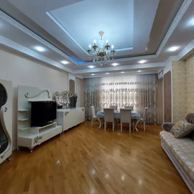 In Baku 156.0 m² apartment is for rent - Image 2