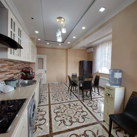 In Baku 156.0 m² apartment is for rent - Image 5