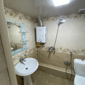 In Baku 45.0 m² house with 2.0 rooms is for rent - Image 2