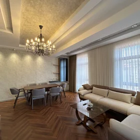 In Baku 136.0 m² apartment is for rent - Изображение 2