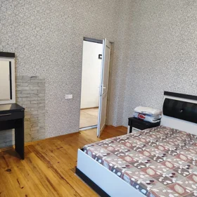 In Baku 65.0 m² house with 2.0 rooms is for rent - Изображение 2