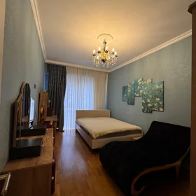 In Baku 153.0 m² apartment is for rent - Image 2