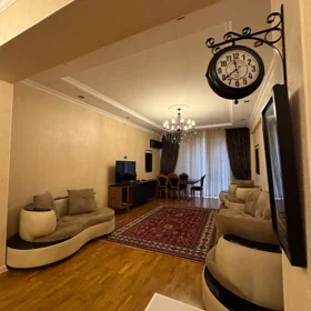 In Baku 153.0 m² apartment is for rent - Image 3