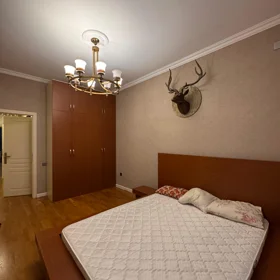 In Baku 153.0 m² apartment is for rent - Image 5