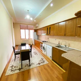 Baku-da 190.0 m2 mənzil kirayə verilir - Şəkil 3