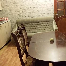 In Baku 194.0 m² apartment is for rent - Image 2