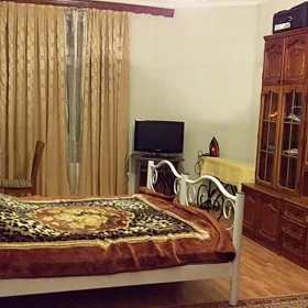 In Baku 194.0 m² apartment is for rent - Image 4