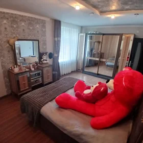 In Baku 100.0 m² apartment is for sale - Image 5