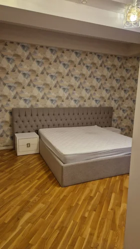 In Baku 100.0 m² apartment is for rent - Image 2
