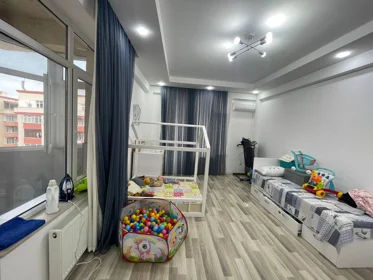 In Baku 140.0 m² apartment is for rent - Image 5