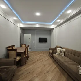 In Baku 70.0 m² apartment is for rent - Image 2