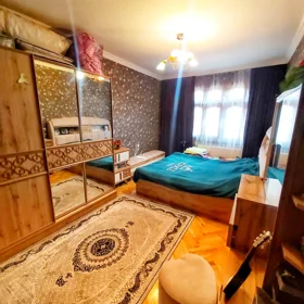 nan-da 80.0 m2 mənzil satılır - Şəkil 2