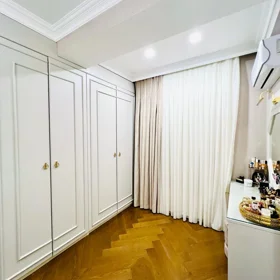 In Baku 134.0 m² apartment is for sale - Image 4