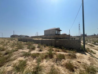 Baku-da nan sot torpaq satılır - Şəkil 2