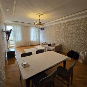 Baku-da 95.0 m2 mənzil kirayə verilir - Şəkil 2