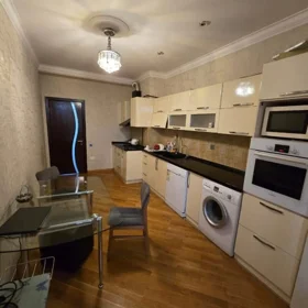 Baku-da 95.0 m2 mənzil kirayə verilir - Şəkil 3