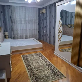 In Baku 115.0 m² apartment is for rent - Image 3