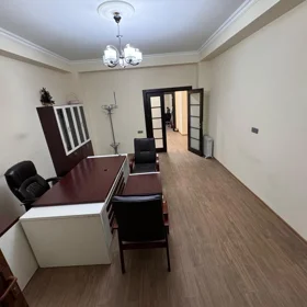 Baku-da 110.0 m2 ofis kirayə verilir - Şəkil 2