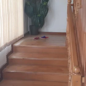 In Baku 160.0 m² house with 4.0 rooms is for rent - Image 3