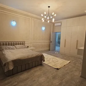 In Baku 136.0 m² apartment is for rent - Image 3