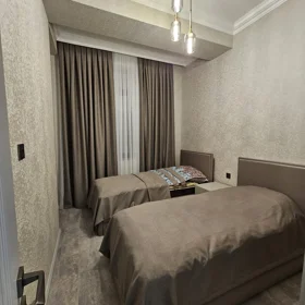 In Baku 136.0 m² apartment is for rent - Image 4