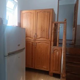 In Baku 80.0 m² house with 3.0 rooms is for rent - Image 2