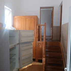In Baku 80.0 m² house with 3.0 rooms is for rent - Image 3