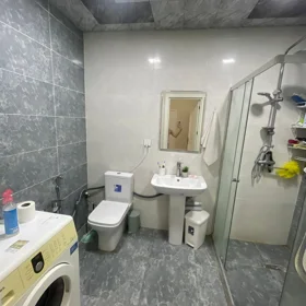 In Baku 98.0 m² apartment is for rent - Image 4