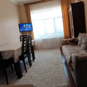 In Baku 65.0 m² apartment is for sale - Image 3