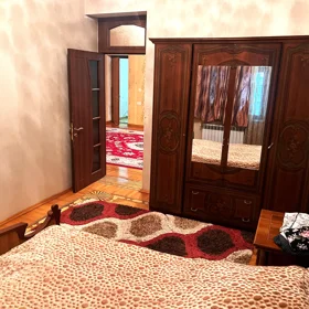 In Baku 250.0 m² apartment is for rent - Image 4