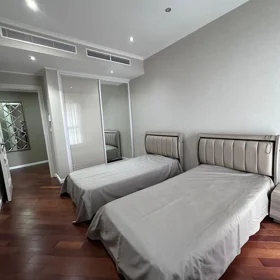 In Baku 115.0 m² apartment is for rent - Image 5