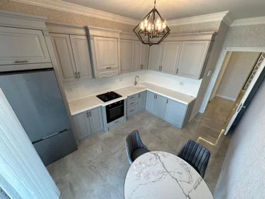 In Baku 148.0 m² apartment is for rent - Image 2