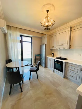 In Baku 148.0 m² apartment is for rent - Image 3