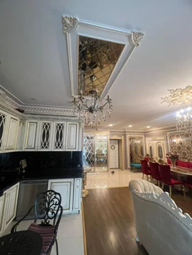 In Baku 110.0 m² apartment is for rent - Image 4