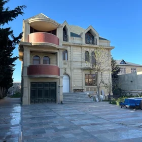 In Baku 450.0 m² house with 8.0 rooms is for sale - Image 3