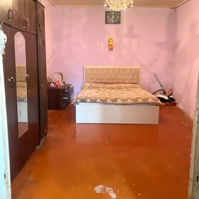 In Baku 90.0 m² house with 7.0 rooms is for sale - Image 4