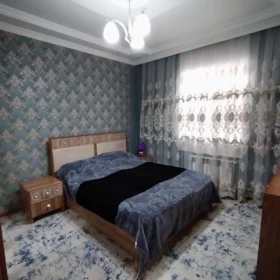 In Baku 110.0 m² house with 3.0 rooms is for sale