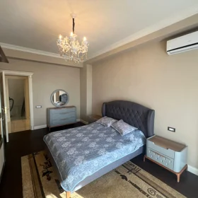 In Baku 176.0 m² apartment is for rent - Image 2