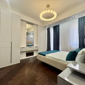 In Baku 115.0 m² apartment is for sale - Image 3
