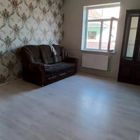 In Khirdalan 100.0 m² house with 3.0 rooms is for rent