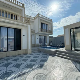 In Baku nan m² house with 5.0 rooms is for sale