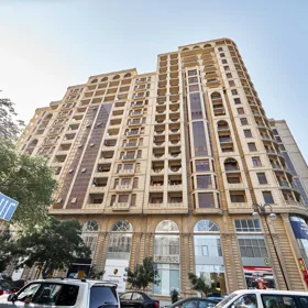 In Baku 232.0 m² apartment is for sale - Image 2