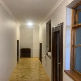 In Baku 67.0 m² apartment is for rent - Image 5