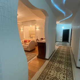 In Baku 150.0 m² apartment is for rent - Image 2