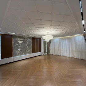 In Baku 232.0 m² apartment is for sale - Image 2